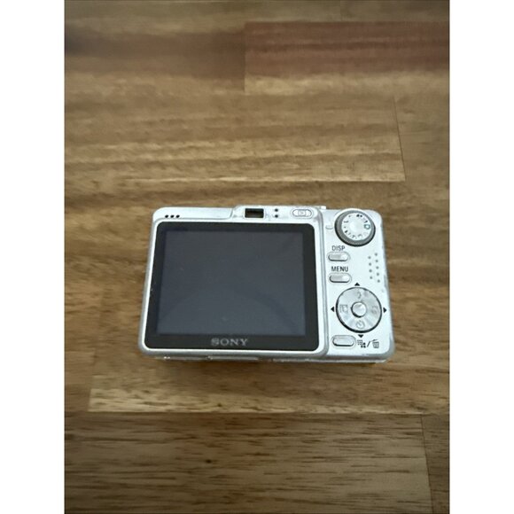 Sony Cyber-Shot DSC-W55 7.2Mp Digital Camera w/3X Zoom [Parts/Repair] AS IS - Picture 3 of 11